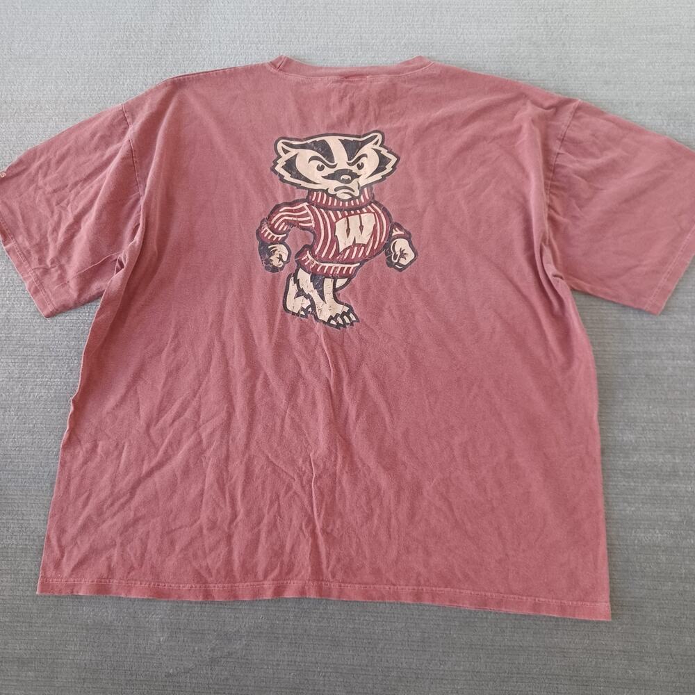 Vintage Wisconsin Badgers T-shirt Mens 2XL Red Adidas Short Sleeve Graphic Logo